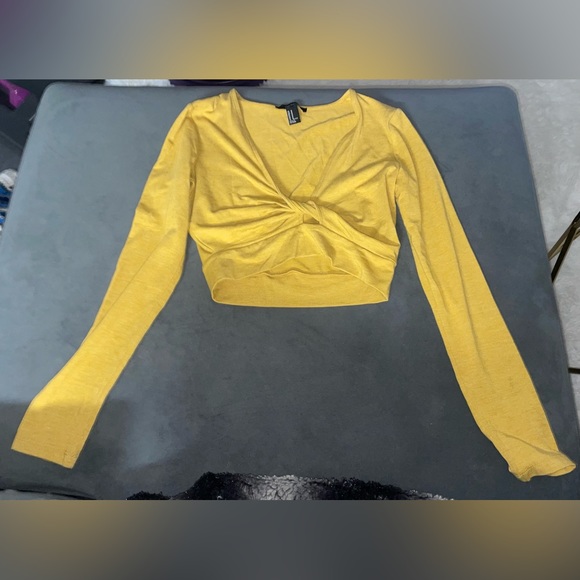 Forever 21 Mustard Yellow Crop Top w/ Front Twist - Picture 1 of 1